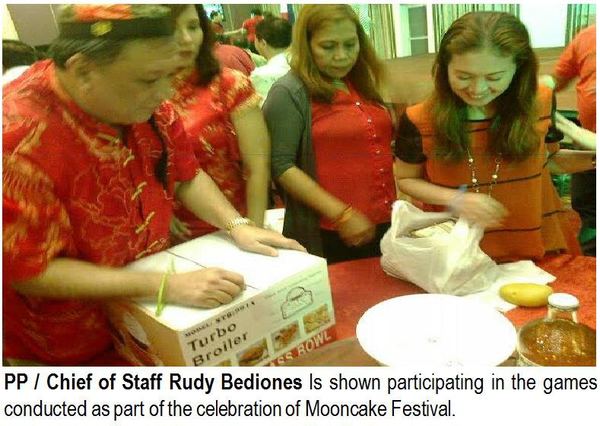PP/Chief of Staff Rudy Bediones is shown participating in the games conducted as part of the celebration of Mooncake Festival.