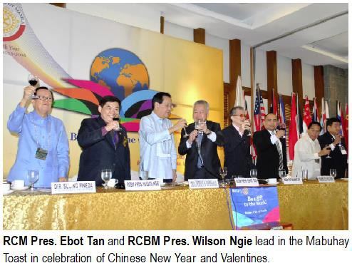 RCM Pres. Ebot Tan and RCBM Pres. Wilson Ngie lead in the Mabuhay Toast in celebration of Chinese New Year and Valentines.