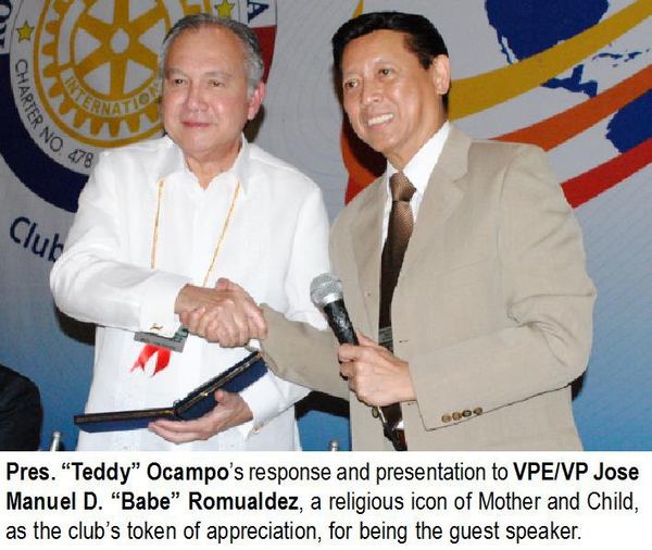 Pres. "Teddy" Ocampo's response and presentation to VPE/VP Jose Manuel D. "Babe" Romualdez, a religious icon of Mother and Child, as the club's token of appreciation, for being the guest speaker.