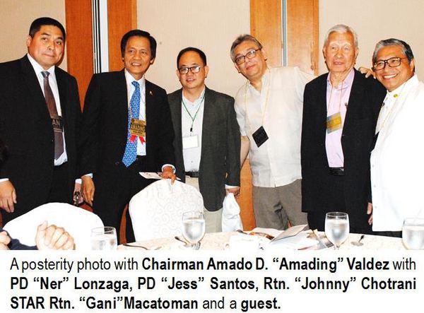 A posterity photo with Chairman Amado D. "Amading" Valdez with PD "Ner" Lonzaga, PD "Jess" Santos, Rtn. "Johnny" Chotrani, STAR Rtn. "Gani" Macatoman and a guest.