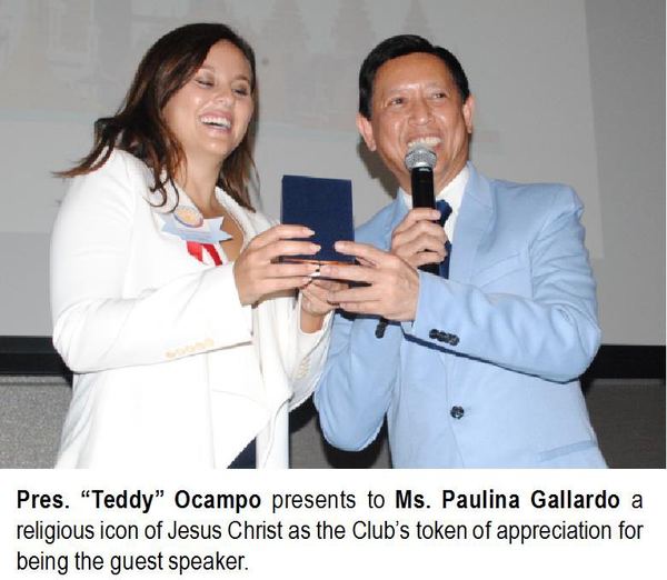 Pres. “Teddy” Ocampo presents to Ms. Paulina Gallardo a religious icon of Jesus Christ as the Club's token of appreciation for being the guest speaker.