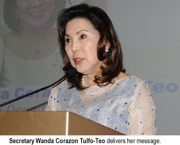 Secretary Wanda Corazon Tulfo-Teo delivers her message.
