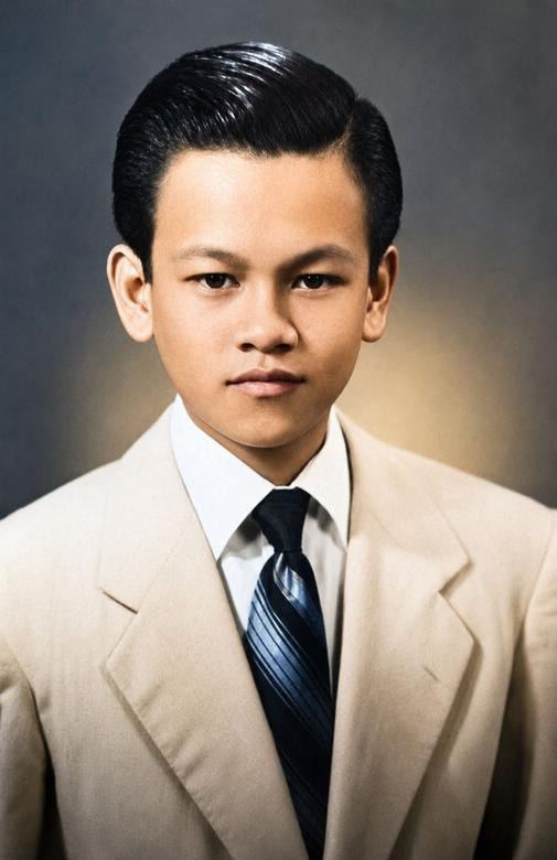 Susing as a graduating student of the Ateneo in 1955 — a young scholar poised at the threshold of adulthood, carrying with him the discipline, values, and quiet determination that would shape his future life and legacy.