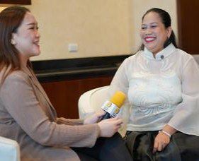 Awardee Rowena Gumban (Dole Phils. Inc.)