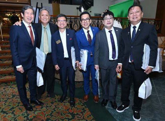 PDG Rudy Bediones with fellow Governors from other Rotary districts during the Handover and Induction Ceremonies of the Philippine College of Rotary Governors
