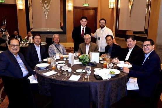 Rotarians and guests share a warm moment of fellowship at the Rotary Club of Manila's weekly membership meeting. Beyond the program, such gatherings strengthen the friendships and shared sense of purpose that inspire us to serve our Club and community.