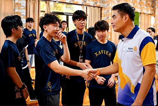 President Reggie Yu meets the Xavier School students who served as our Rotary Community Corps for the "29,000 Trees for 29 Years" project at Ipo Dam.
