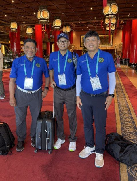 PDG Alex Cureg with PDG Jun Farcon of RI District 3800 and PDG Efren Martinez of RID 3790, representing Philippine Rotary