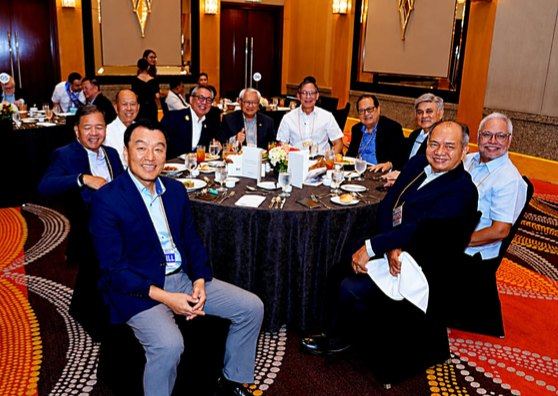 Warm smiles and shared fellowship marked the Rotary Club of Manila's fifteenth Weekly Membership Meeting. Around this table, fellow Rotarians and guests enjoyed the camaraderie that makes every gathering meaningful.