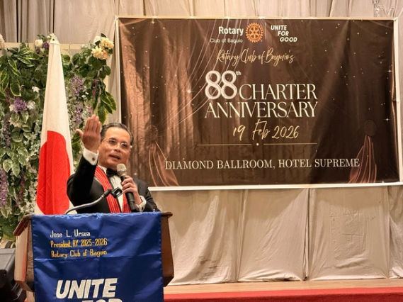 President Raoul Creencia with RC Baguio President Jose UrsuaPresident Raoul Creencia delivering his message as the Guest of Honor and Speaker