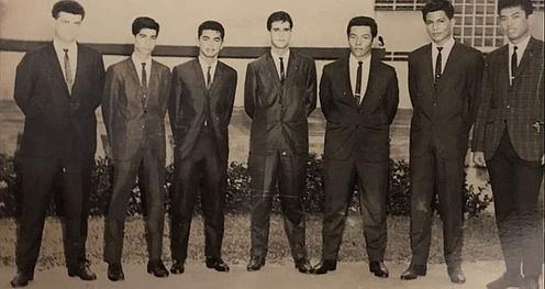 Iñaki Ysasi, Nico Alonso, Harry Rodriguez, Eduardo Bonnin, Jong Revilla, Raffy Alunan, and Willy Racaza of La Salle Bacolod High School Class of 1965. The photograph reflects a formative era when the Christian Brothers played a pivotal role in shaping young boys into responsible, disciplined, and values-driven men. Their guidance left an enduring imprint on the class — instilling character, faith, and purpose that would influence their futures in public service, business, and community leadership.