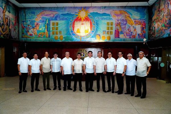 Gathered in one of the most storied spaces of Manila City Hall, the Board of Directors-Elect, Incoming Executive Officers and Incoming Board Advisers of the Rotary Club of Manila pose for a commemorative photograph at the so-called “Oval Room,” an informal yet historically resonant meeting area within the Office of the City Mayor, more formally known as the Bulwagang Villegas (Villegas Hall). This hall, which has witnessed decades of civic deliberations, state functions, and moments of public history, now becomes the backdrop for a new chapter in the life of Asia’s first and oldest Rotary club. Against walls that have heard the voices of generations of city leaders, the incoming Rotary leadership stands as stewards of a 107-year legacy of service, integrity, and nation-building.