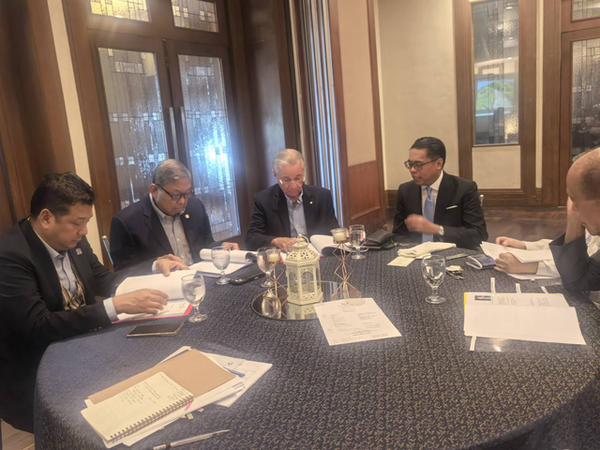 Mr. Joseph Benedict G. Gesmundo (Filipino)
Partner
Picazo Buyco Tan Fider Santos & Dee Law Office
Proposers: IS/PD Albert Alday/DE Teddy Kalaw/
Rtn. Citos Manalaysay/DGN Hermie Esguerra